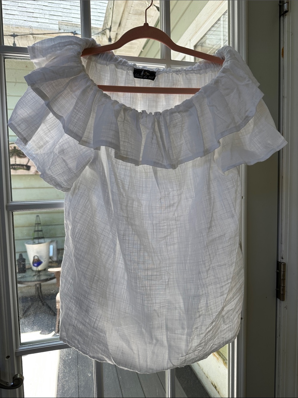Women's linen White Ruffle Off-Shoulder Top